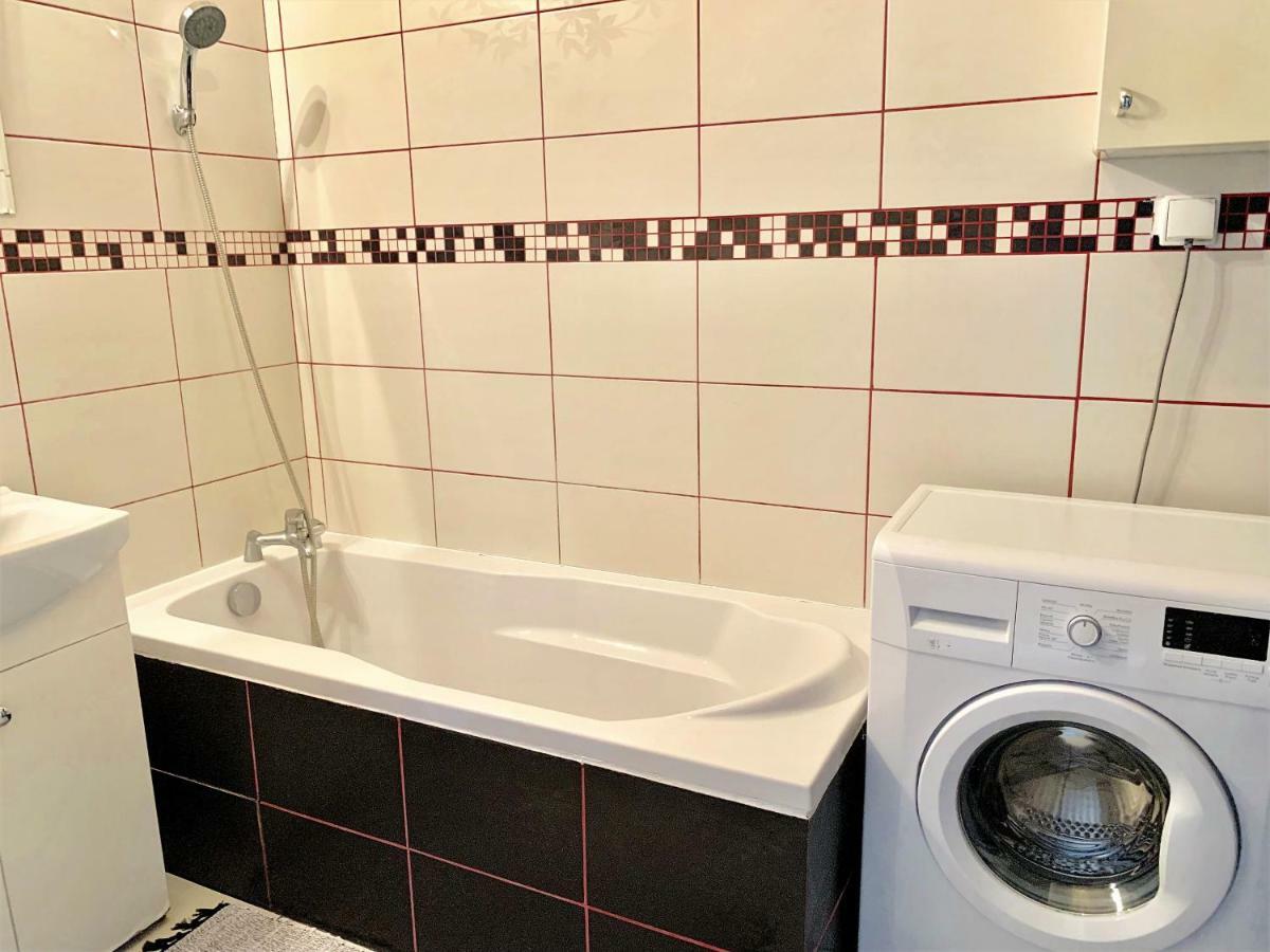 2-Room Apartment Новы-Двур-Мазовецкий Экстерьер фото